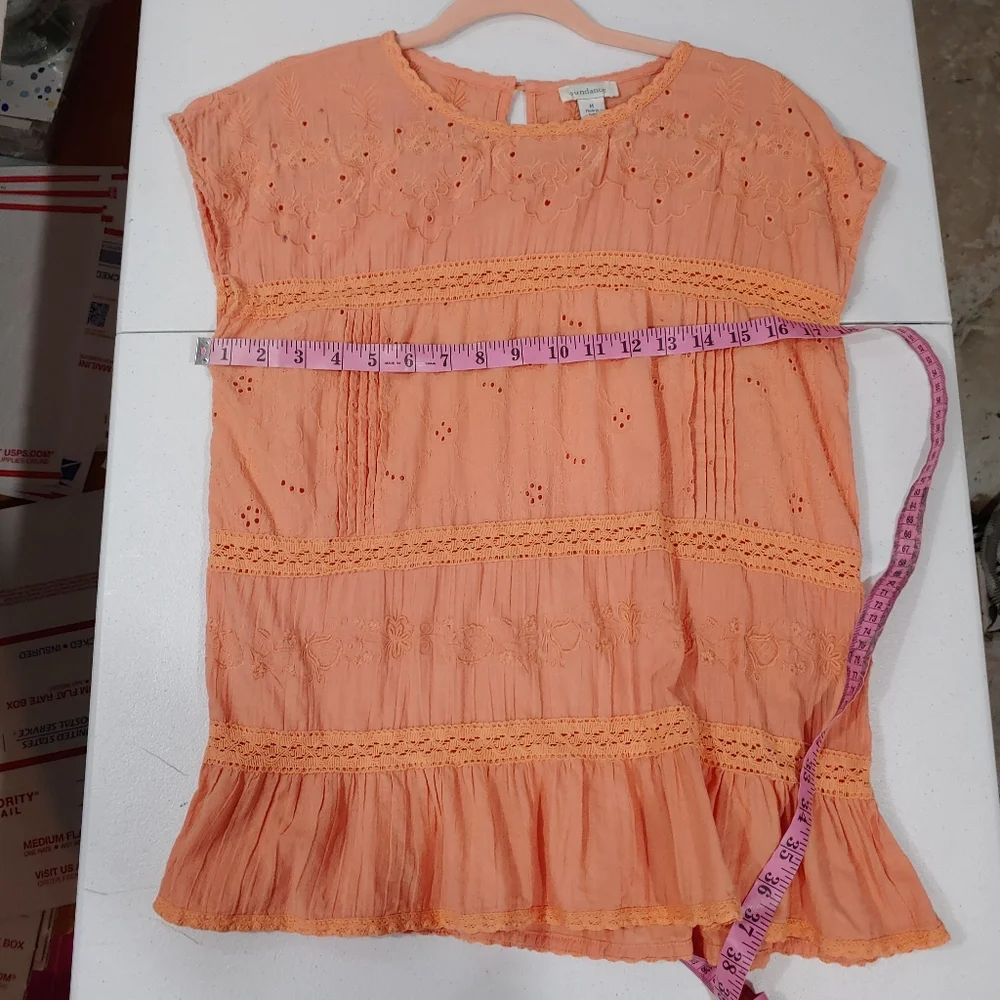 SUNDANCE EMBROIDERED PULLOVER TOP (936) - Picture 3 of 16